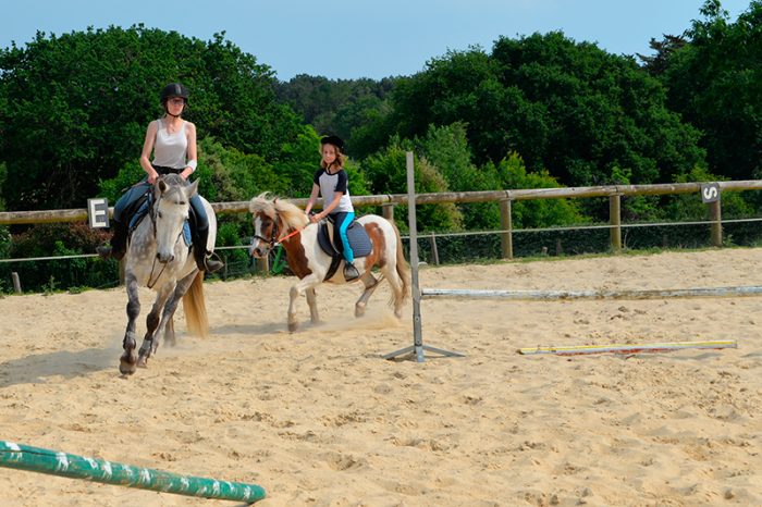Cours d'équitation au centre équestre Mané Guernehué à Baden